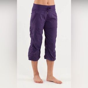 Lululemon Dance Studio Crop//women’s size 6//
